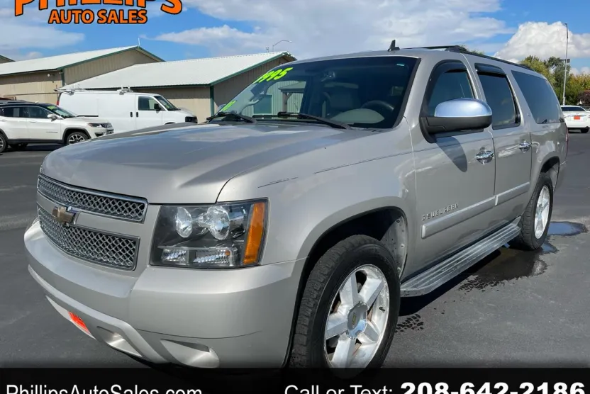 2008 Chevrolet Suburban 1500 LTZ photo 1
