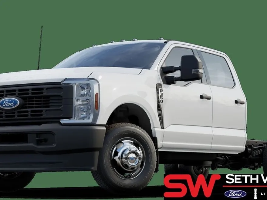 2025 Ford F-350 photo 1