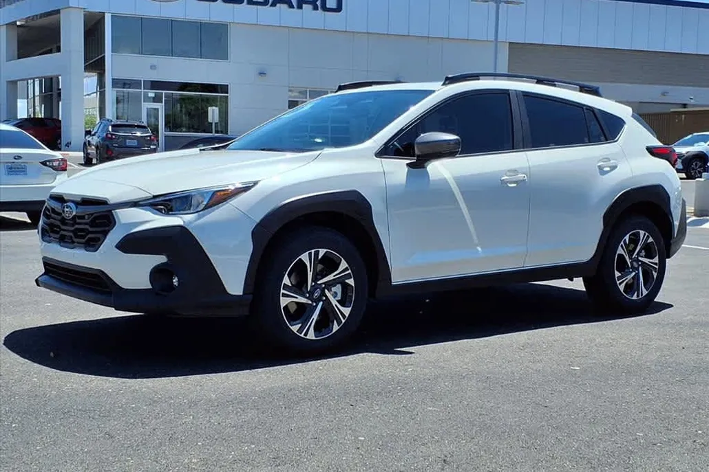 2025 Subaru Crosstrek Premium photo 1