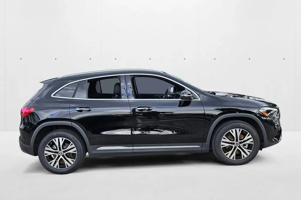 2025 Mercedes Benz GLA 250 photo 1