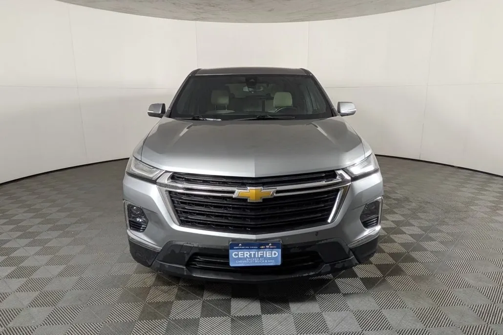 2024 Chevrolet Traverse 1LS photo 1