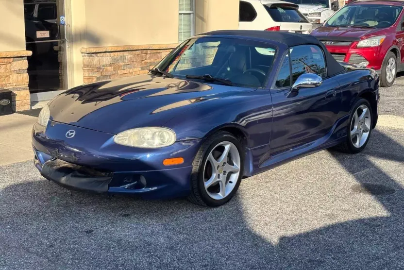 2003 Mazda MX-5 Miata Miata LS photo 1