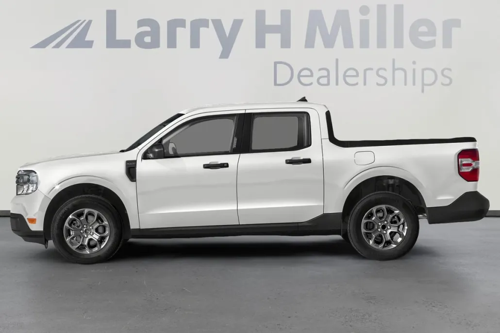 2024 Ford Maverick XLT photo 1