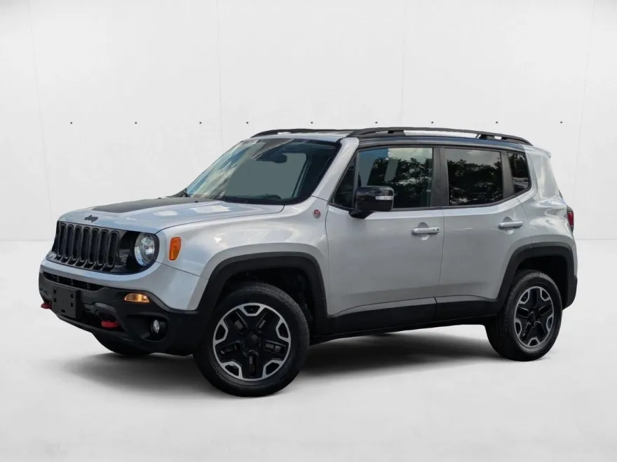 2016 Jeep Renegade Trailhawk photo 1