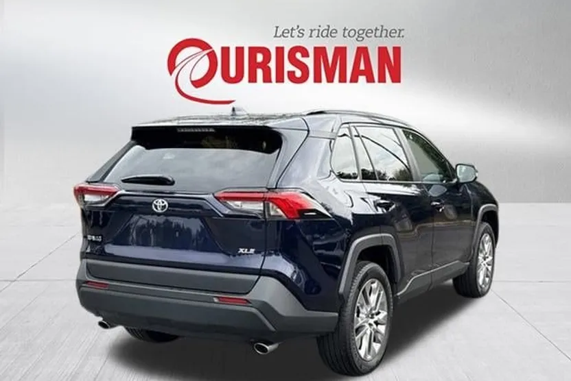 2025 Toyota RAV4 XLE Premium photo 1