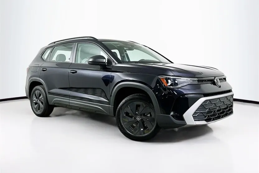 2025 Volkswagen Taos S photo 1