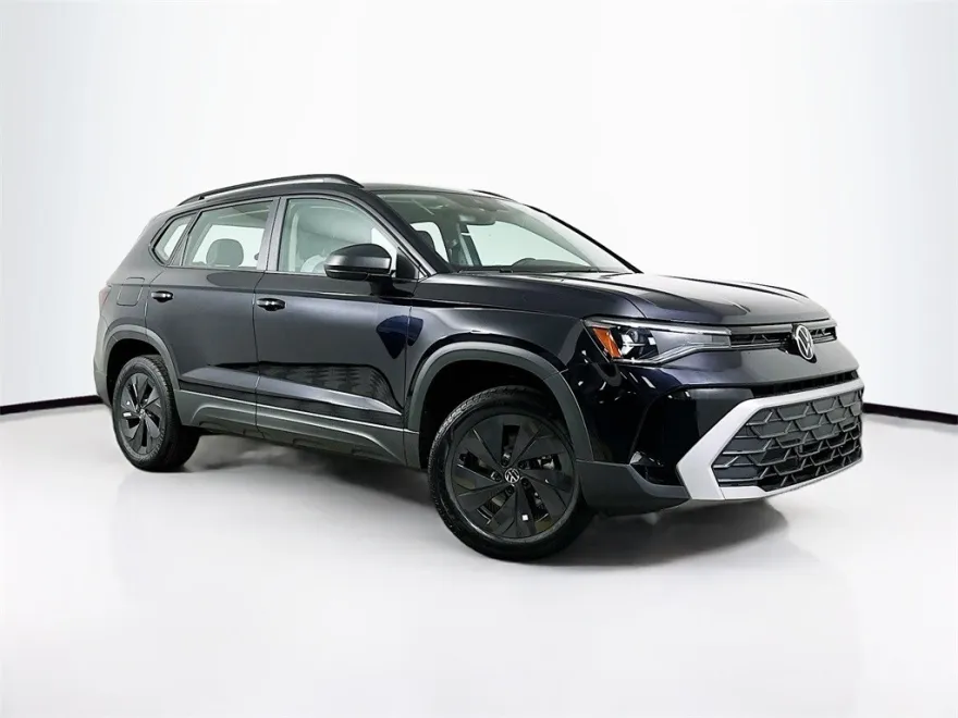 2025 Volkswagen Taos S photo 1