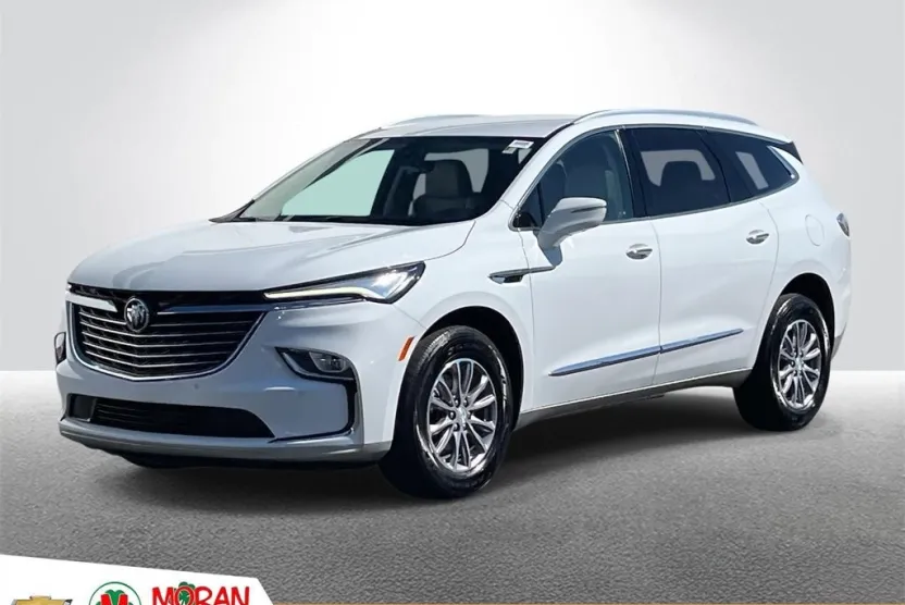 2022 Buick Enclave Essence photo 1