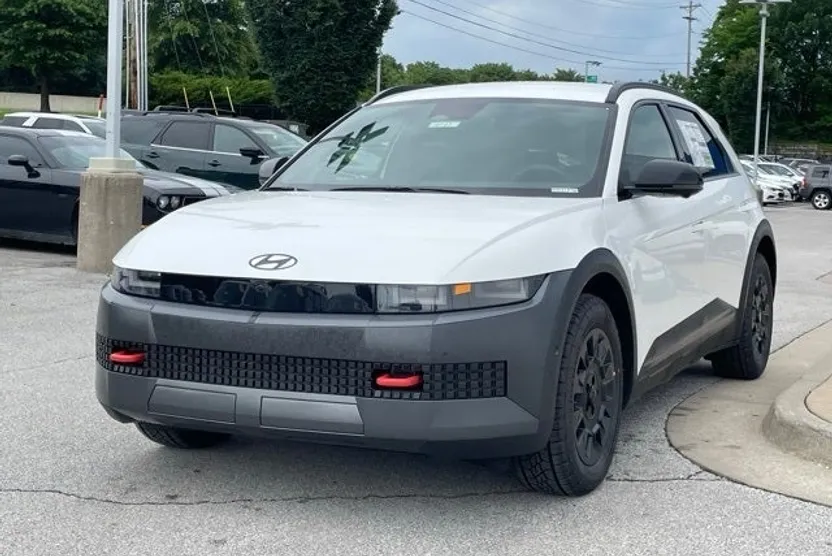 2025 Hyundai Ioniq 5 photo 1