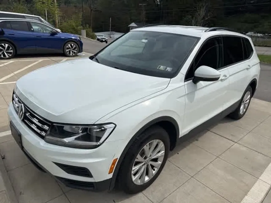 2018 Volkswagen Tiguan S photo 1
