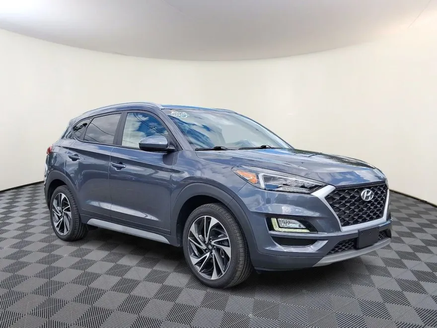 2021 Hyundai Tucson Sport photo 1