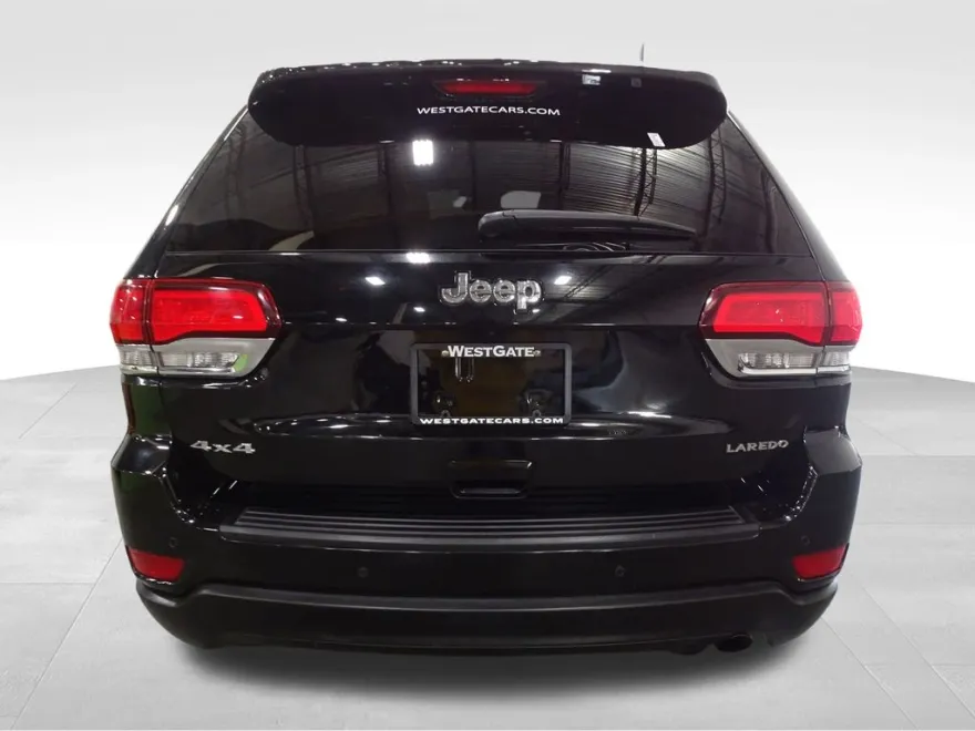 2020 Jeep Grand Cherokee Laredo E photo 4
