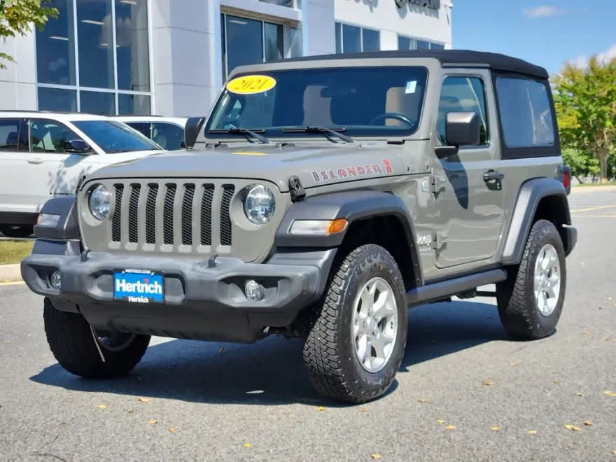 2021 Jeep Wrangler Islander photo 1