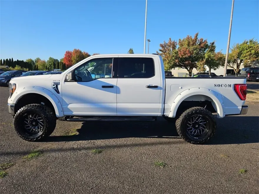 2023 Ford F-150 XLT photo 1