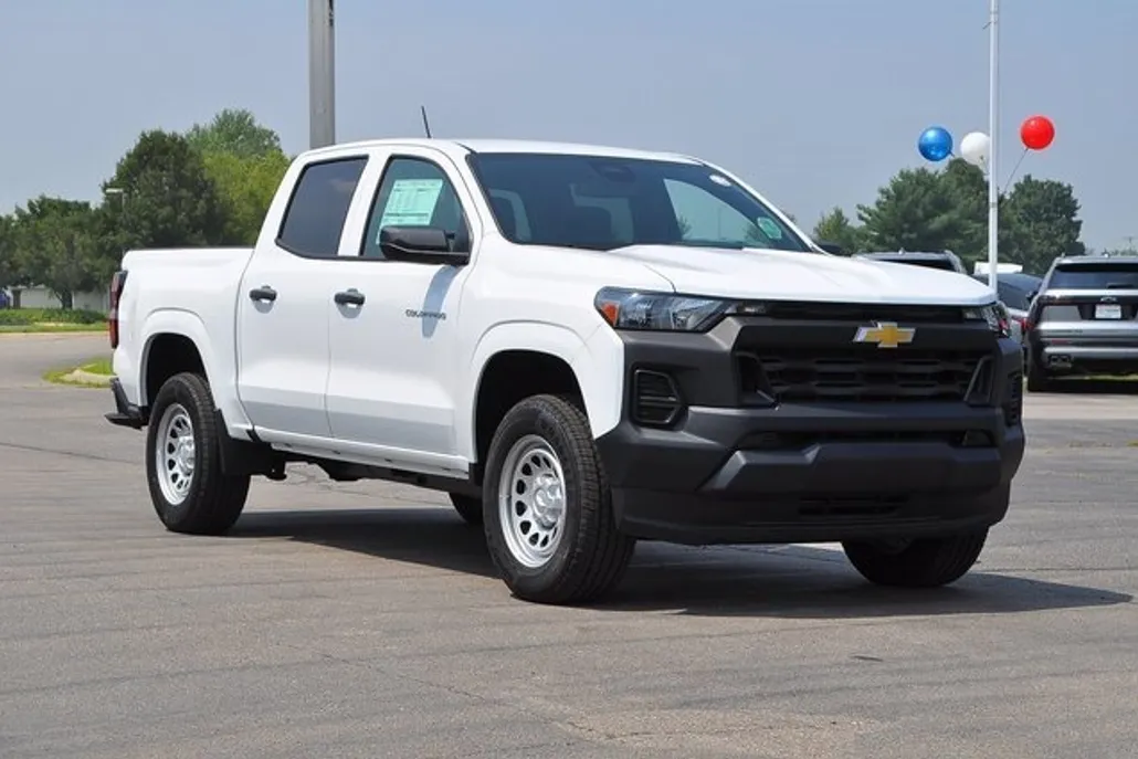 2026 Chevrolet Colorado Work Truck photo 1