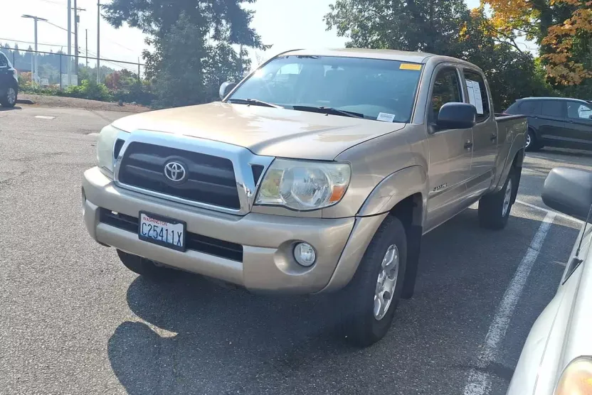 2008 Toyota Tacoma Base V6 photo 1