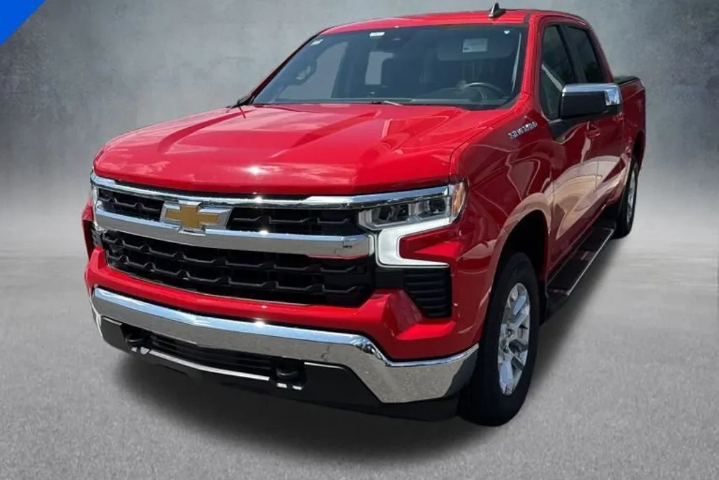 2023 Chevrolet Silverado 1500 LT photo 1