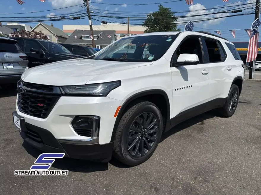 2023 Chevrolet Traverse RS photo 1