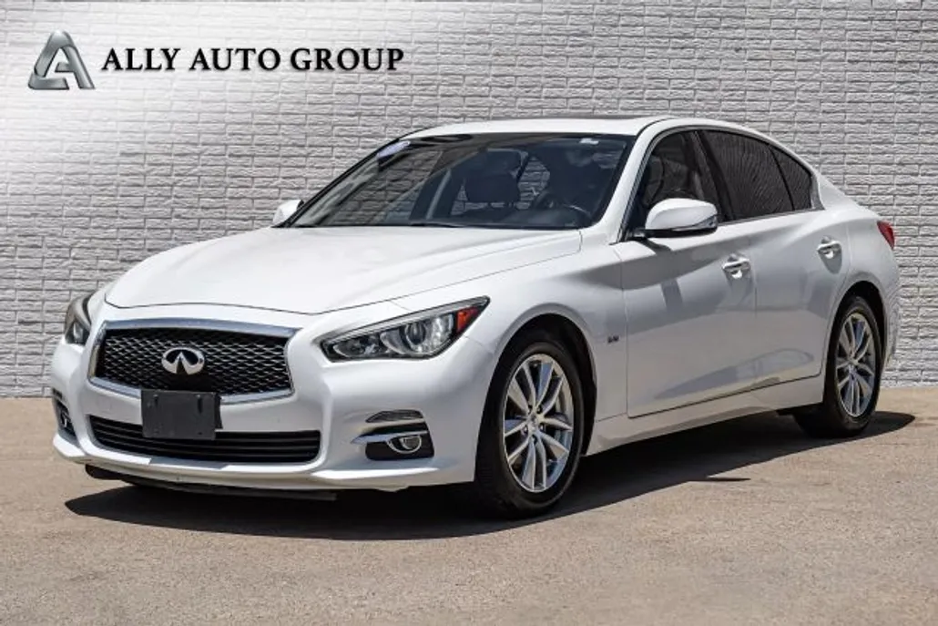 2016 Infiniti Q50 3.0t Premium photo 1