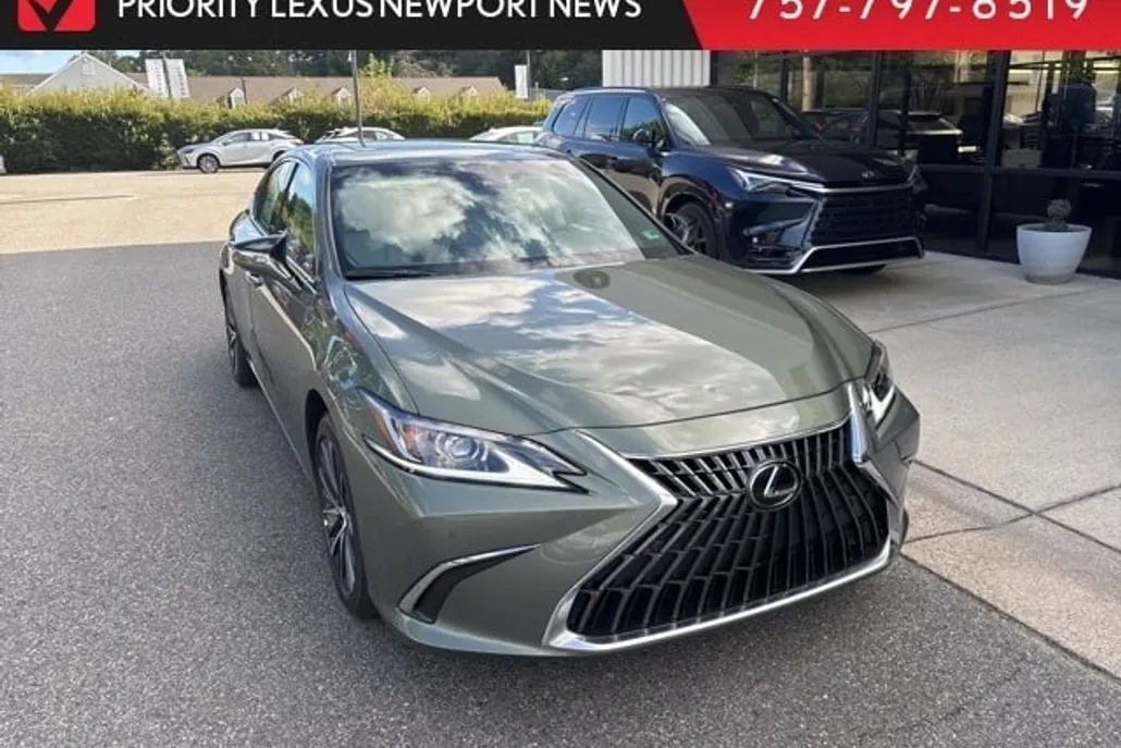 2025 Lexus ES 350 photo 1