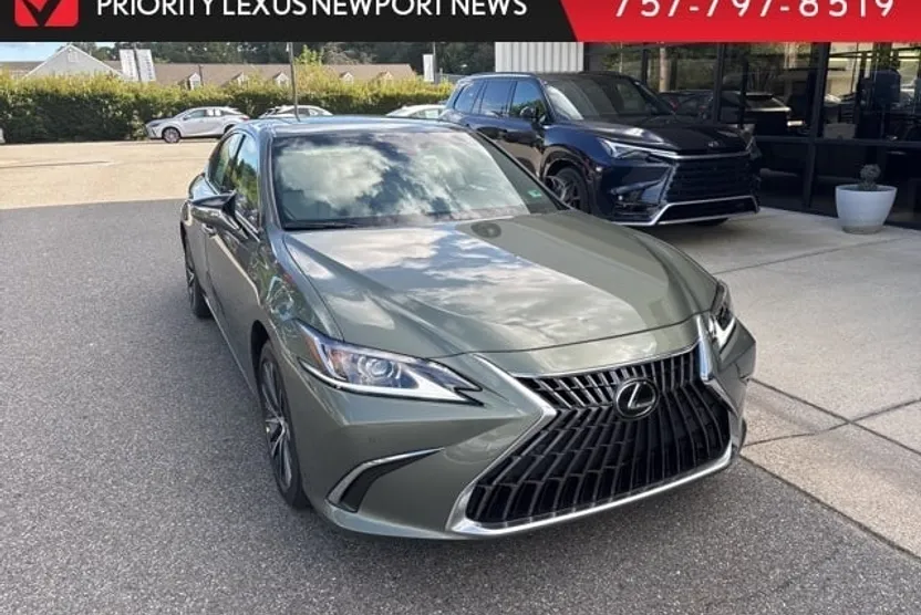 2025 Lexus ES 350 photo 1