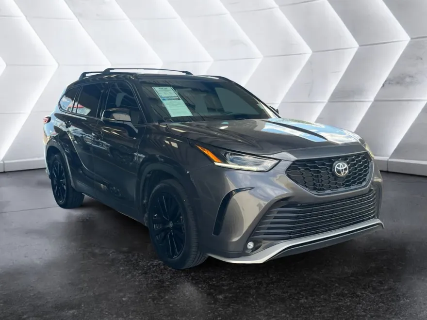 2023 Toyota Highlander XSE photo 1