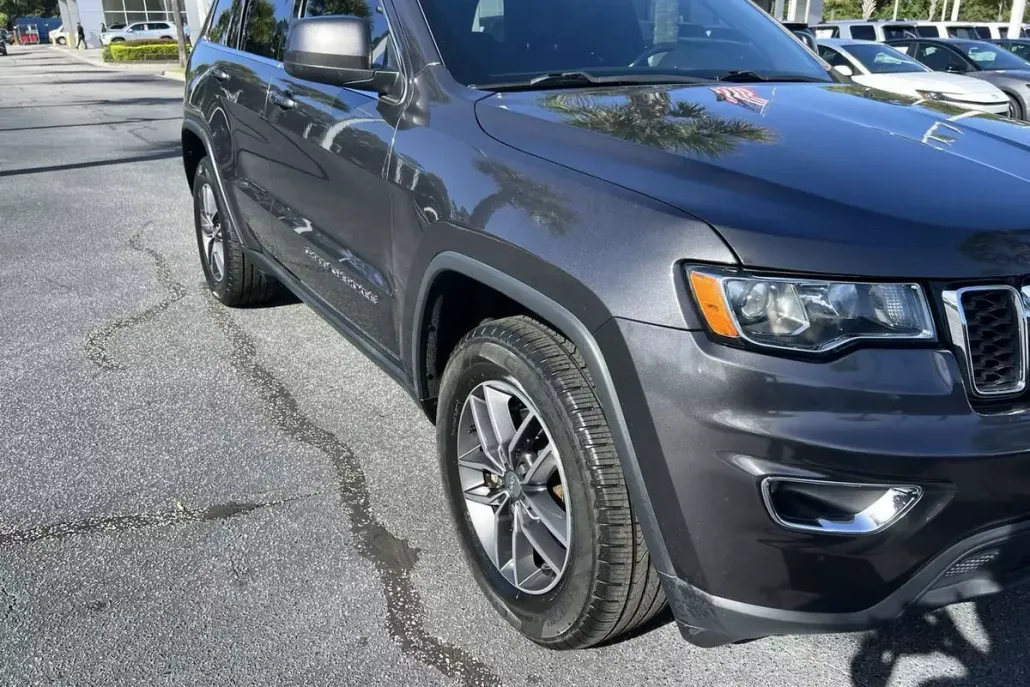 2018 Jeep Grand Cherokee Laredo E photo 1