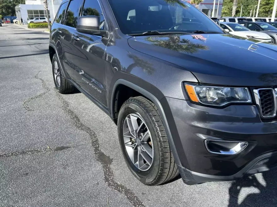 2018 Jeep Grand Cherokee Laredo E photo 1