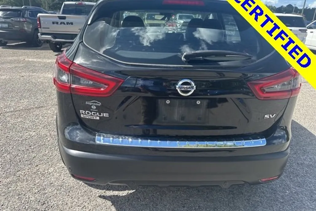 2020 Nissan Rogue Sport SV photo 1