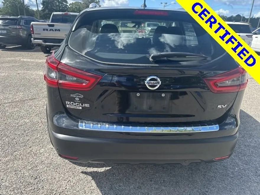 2020 Nissan Rogue Sport SV photo 1