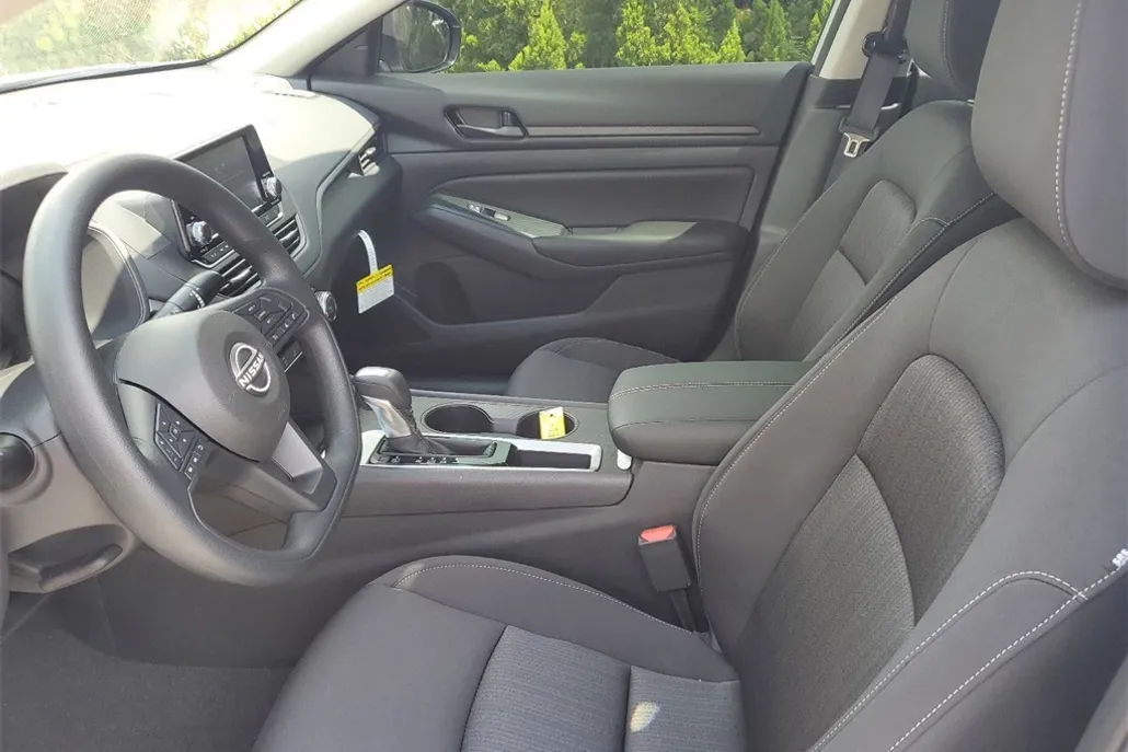2025 Nissan Altima 2.5 S photo 1