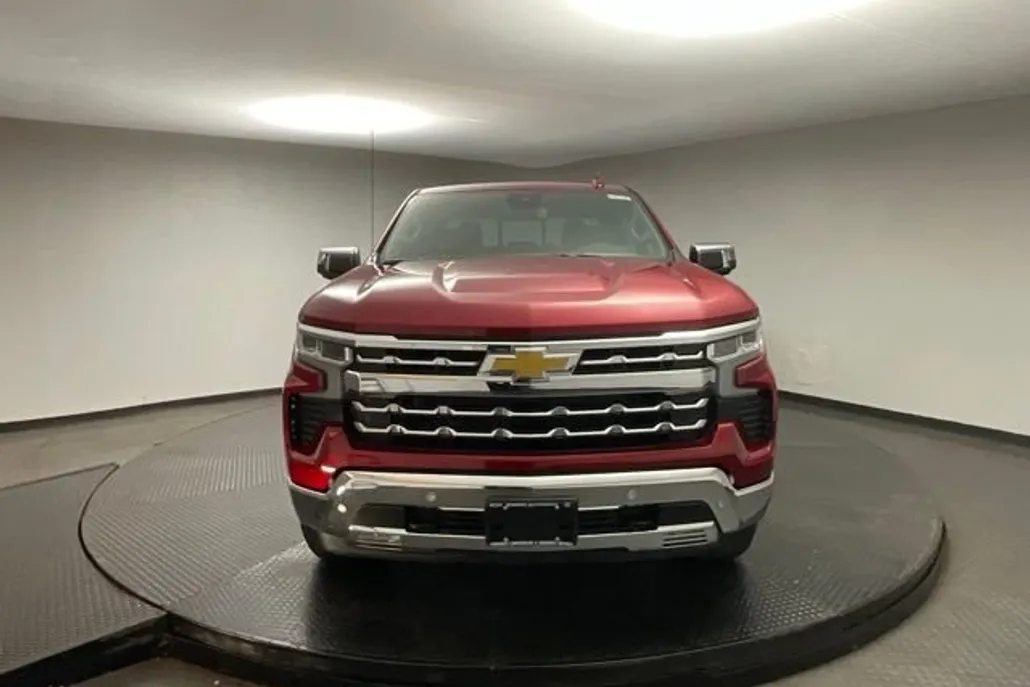 2026 Chevrolet Silverado 1500 LTZ photo 1