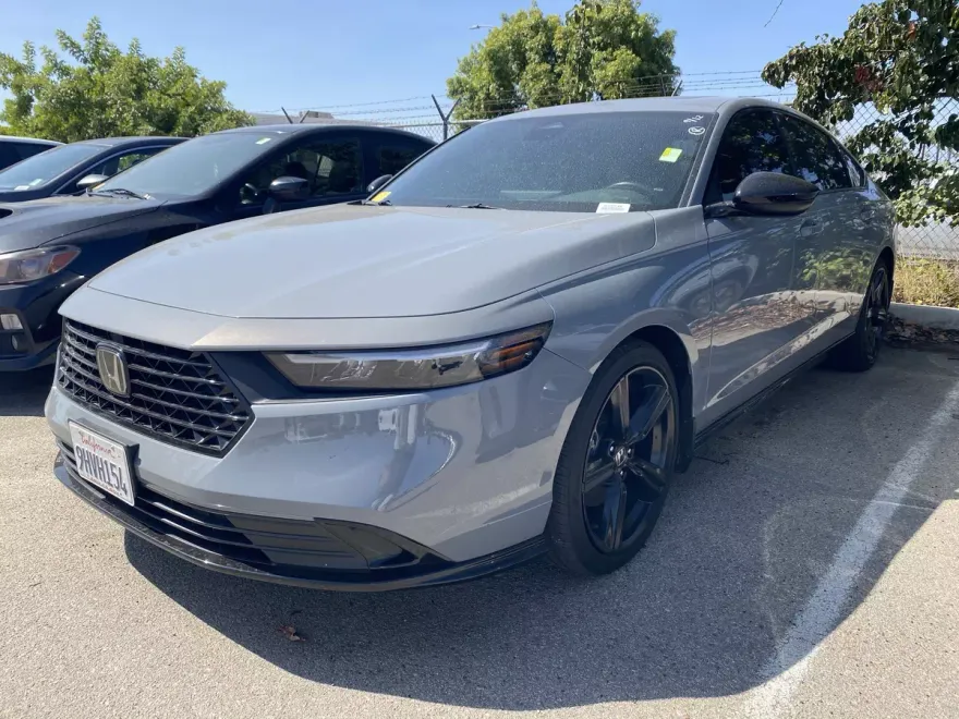 2023 Honda Accord Hybrid Sport-L photo 1