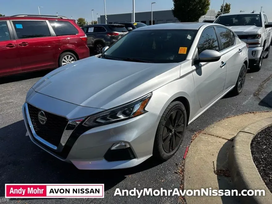 2021 Nissan Altima 2.5 SV photo 1