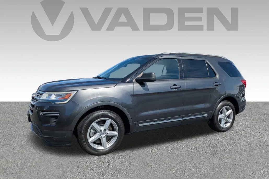 2018 Ford Explorer XLT photo 1