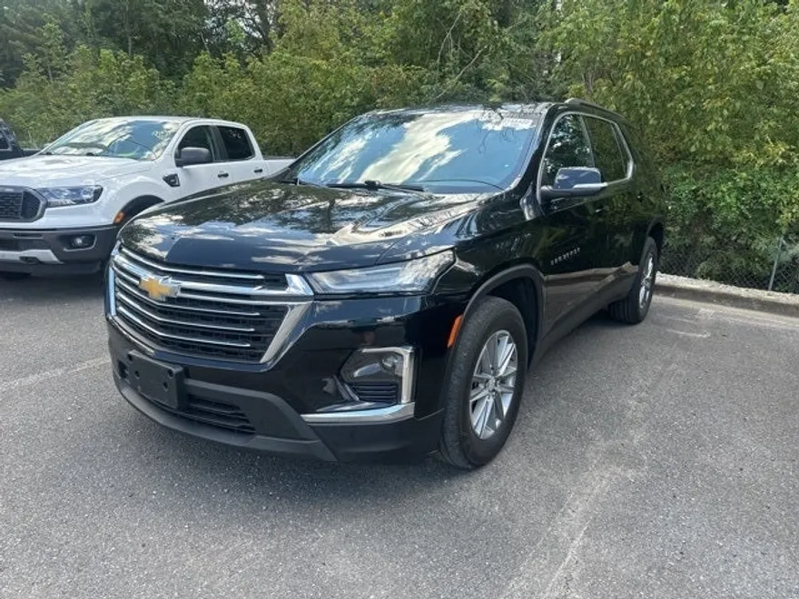 2022 Chevrolet Traverse Leather photo 1