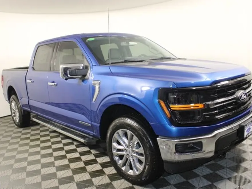 2025 Ford F-150 XLT photo 1