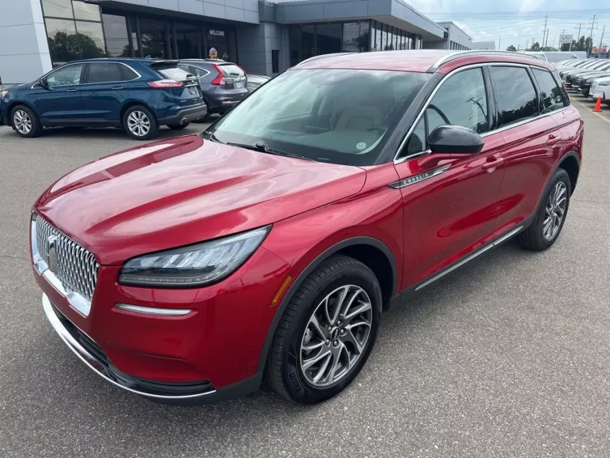 2022 Lincoln Corsair Standard photo 1