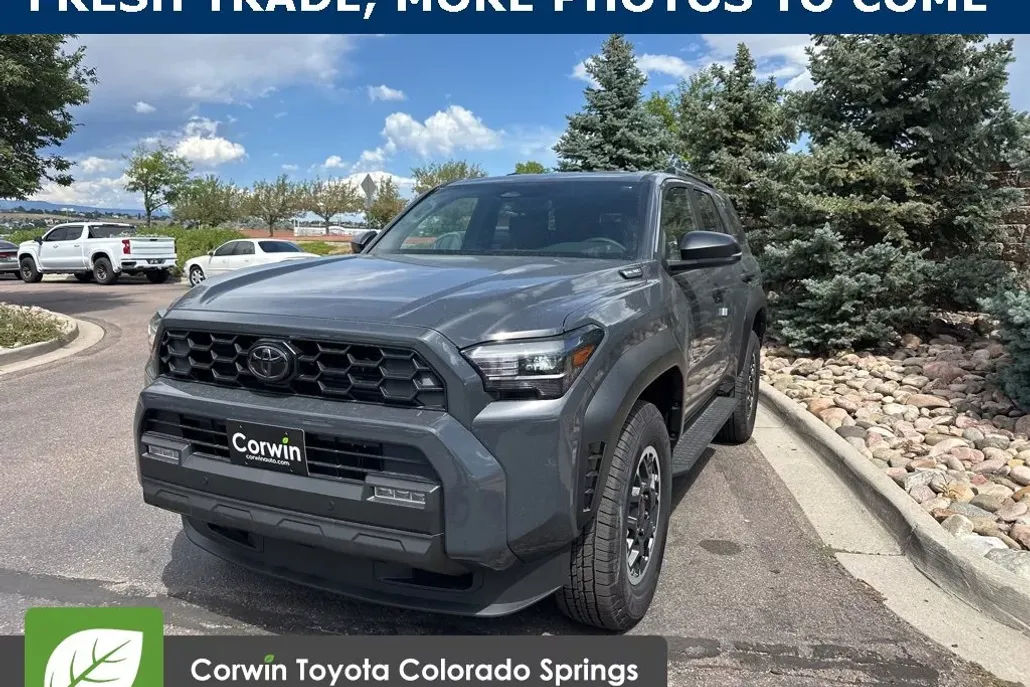 2025 Toyota 4Runner TRD Off-Road photo 1