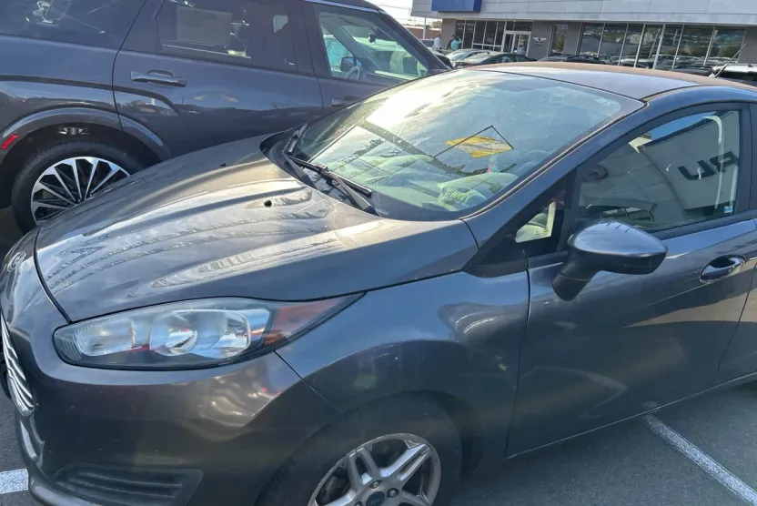 2018 Ford Fiesta SE photo 1