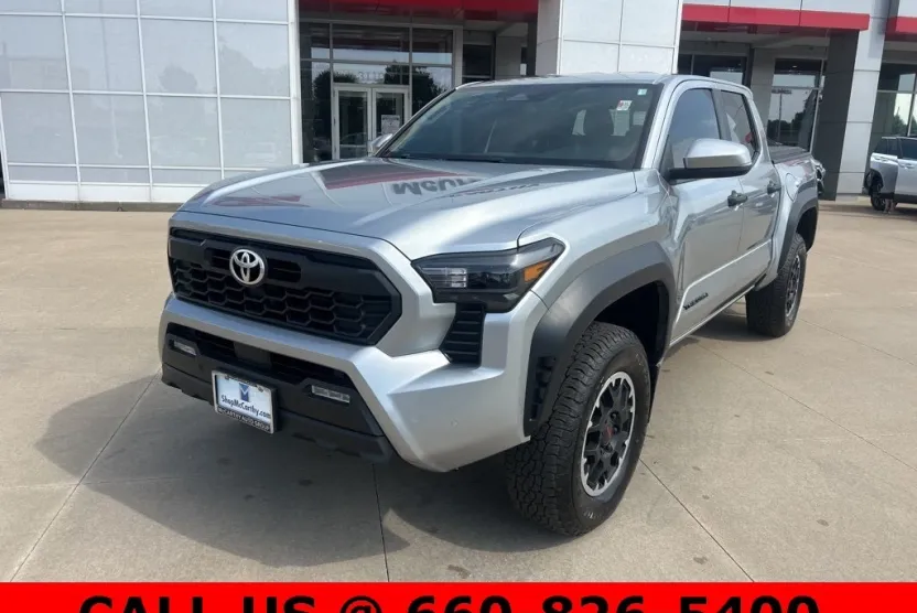 2024 Toyota Tacoma TRD Off-Road photo 1