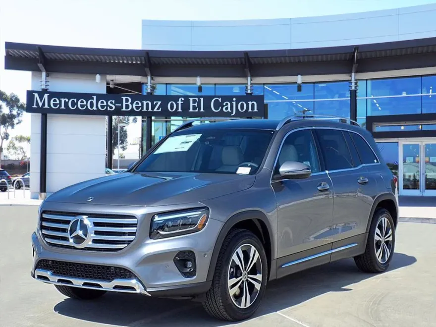 2026 Mercedes Benz GLB 250 photo 1