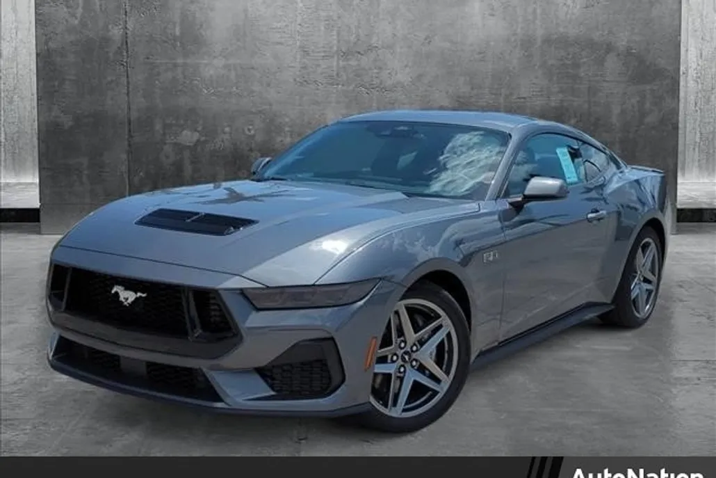 2025 Ford Mustang GT photo 1