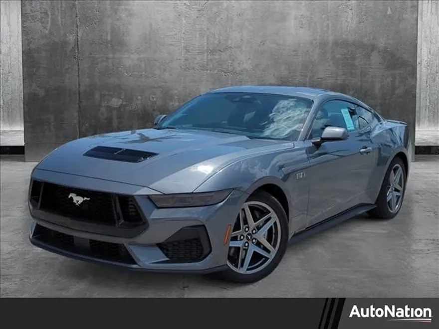 2025 Ford Mustang GT photo 1
