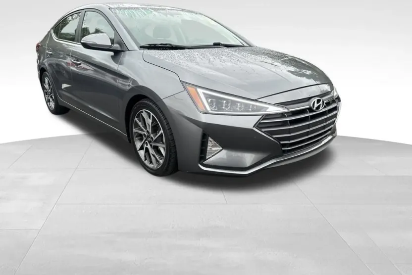 2019 Hyundai Elantra Limited photo 1