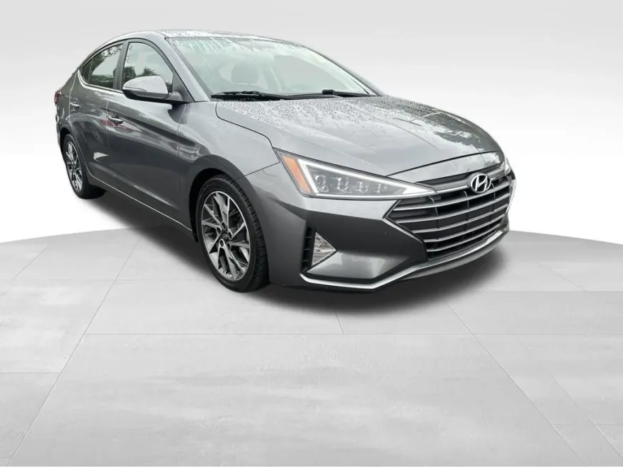 2019 Hyundai Elantra Limited photo 1