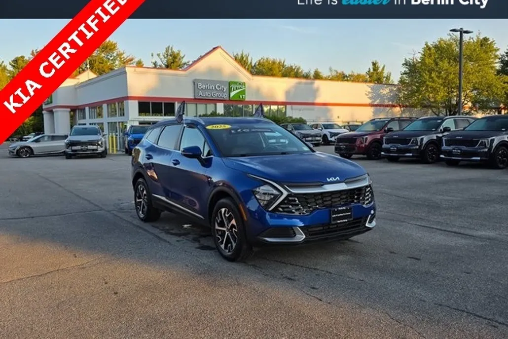 2023 Kia Sportage EX photo 1
