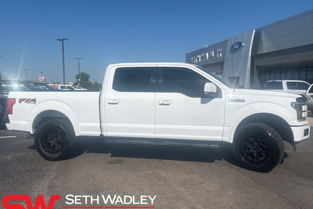 2019 Ford F-150 Lariat FX4 photo 1