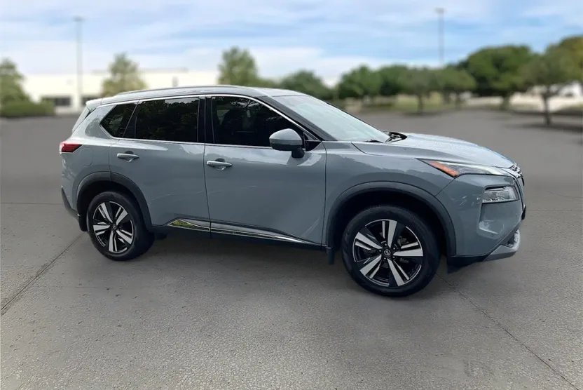 2021 Nissan Rogue SL photo 1