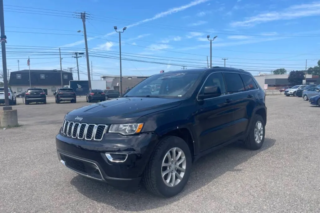 2021 Jeep Grand Cherokee Laredo E photo 1
